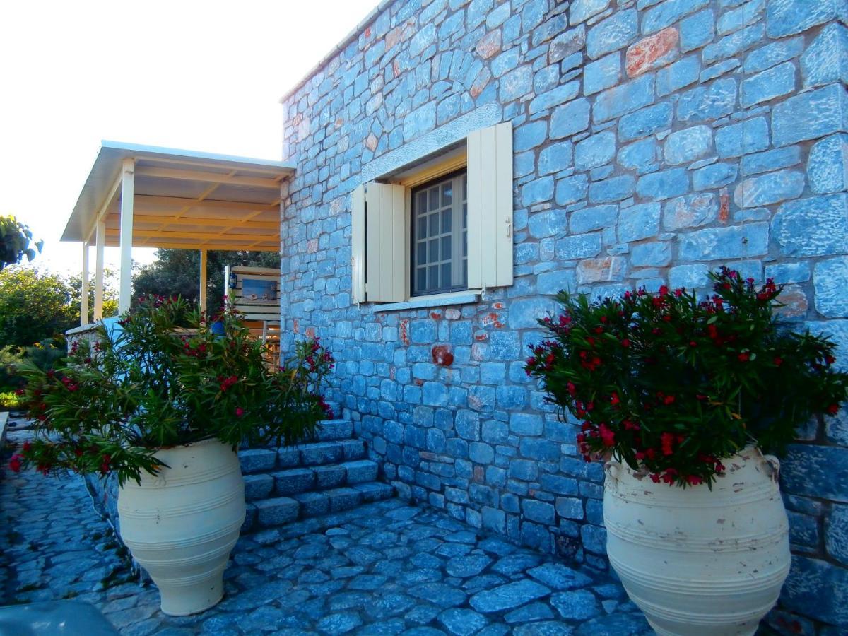 Villa Tzortzakos By Holiday Homes Mavrovoúnion Exterior foto